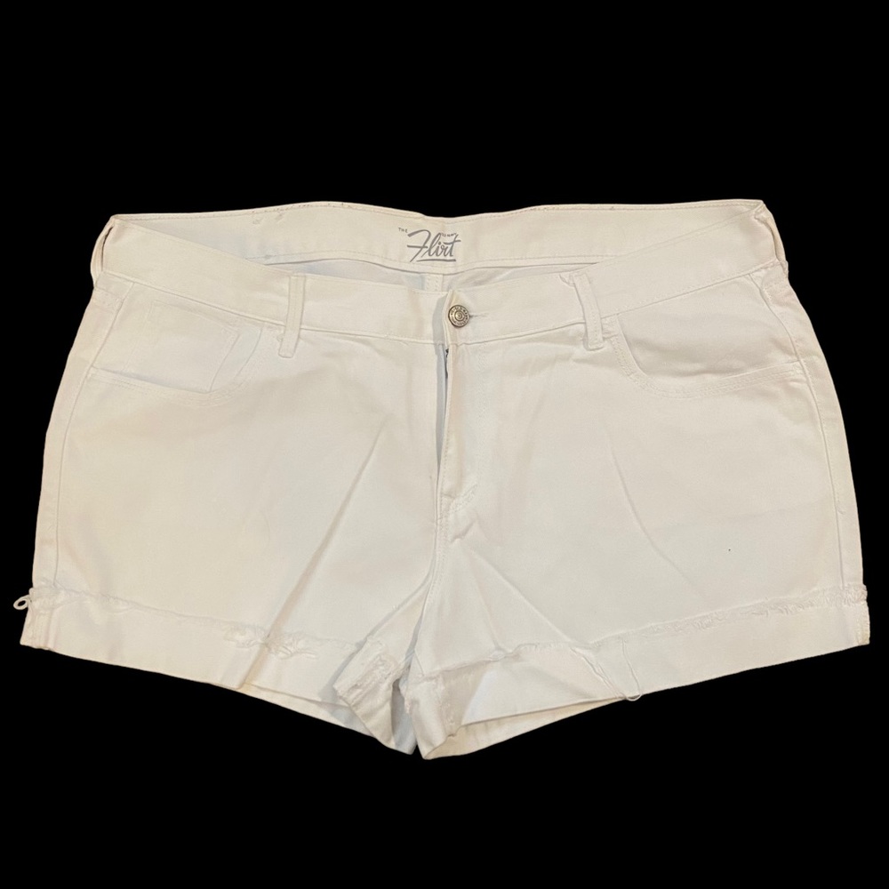 The Flirt White Denim Old Navy Shorts